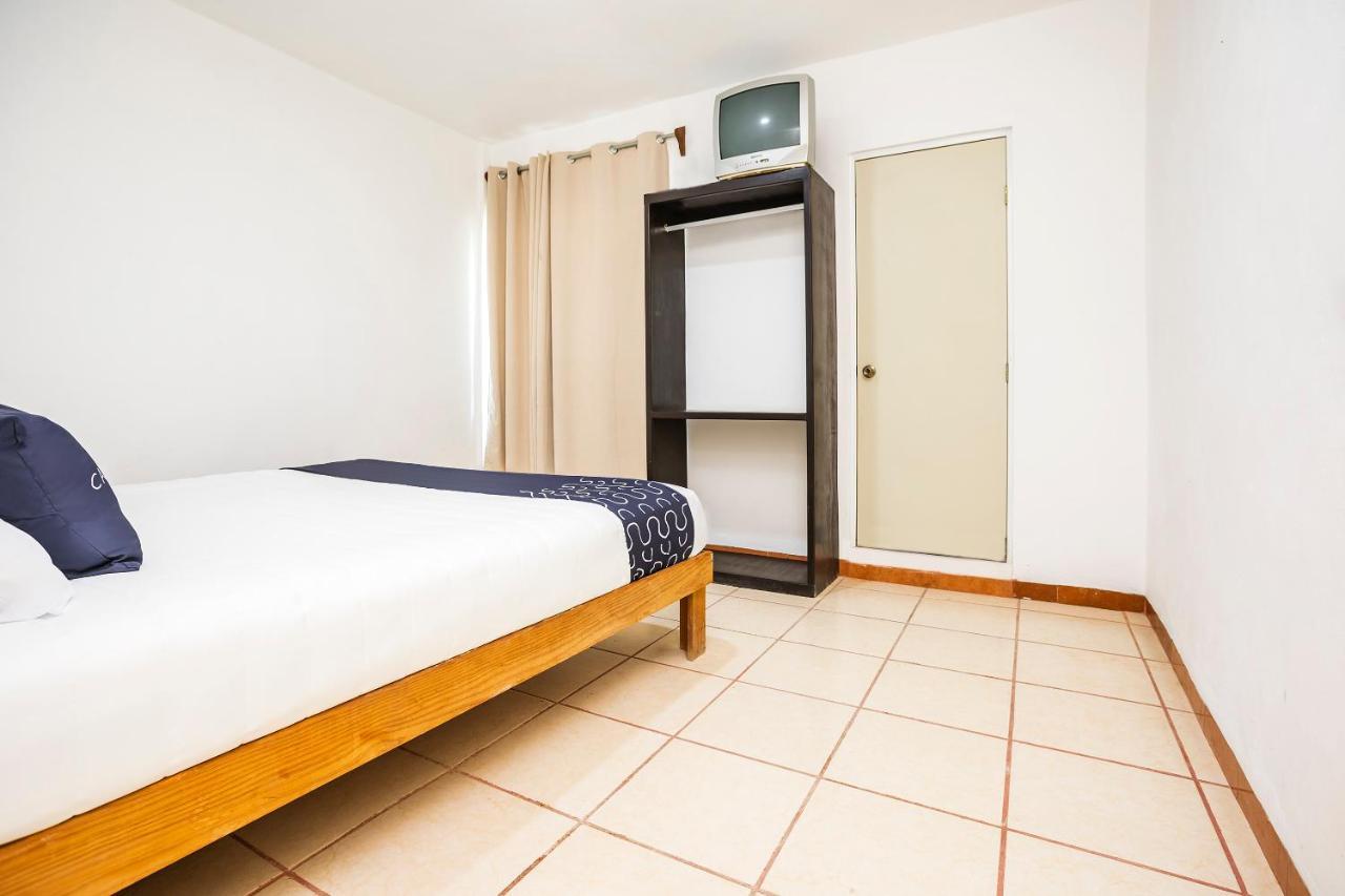 Hotel Capital O Oxtankah,Chetumal Bay Calderitas Esterno foto