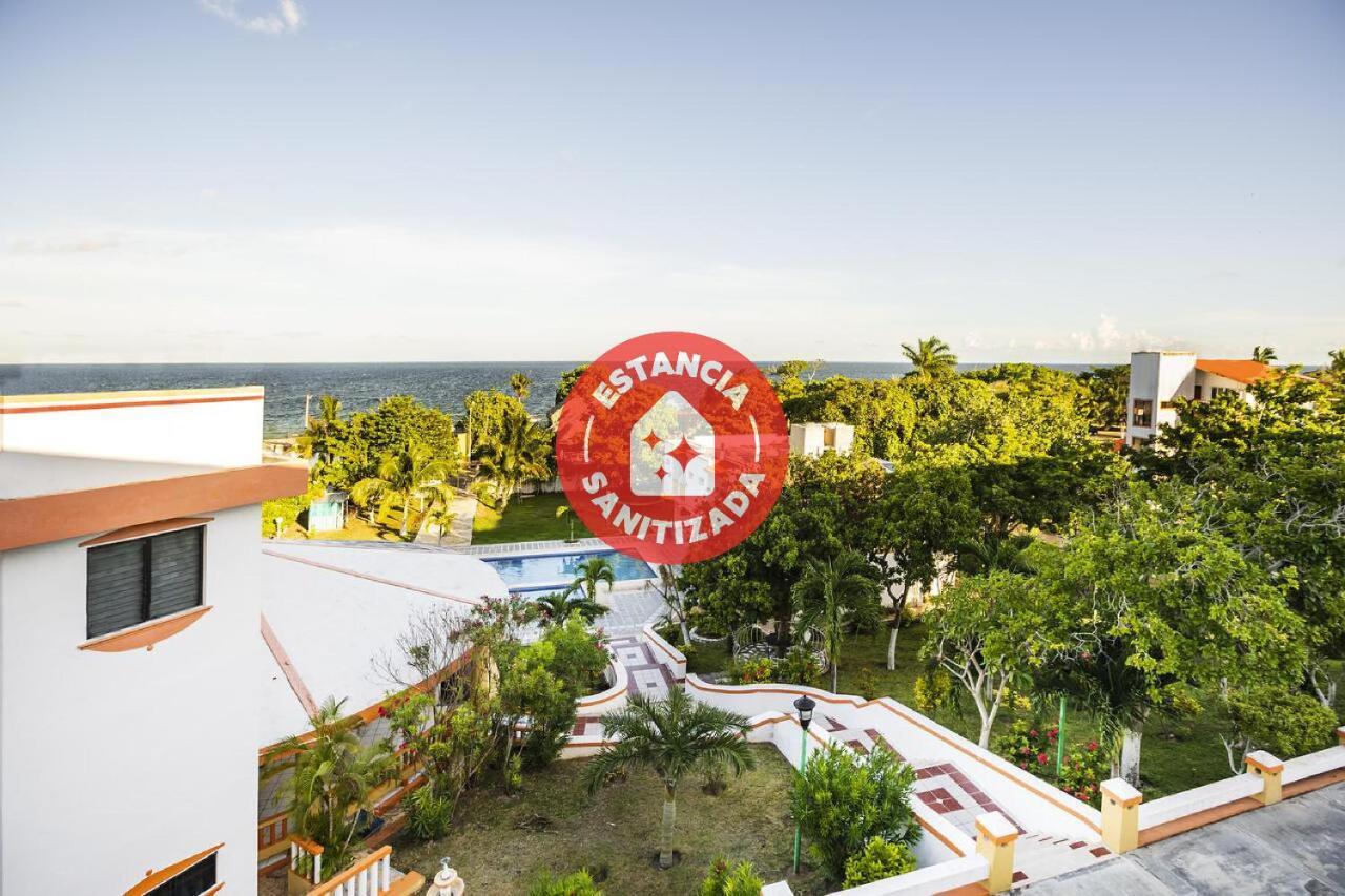 Hotel Capital O Oxtankah,Chetumal Bay Calderitas Esterno foto