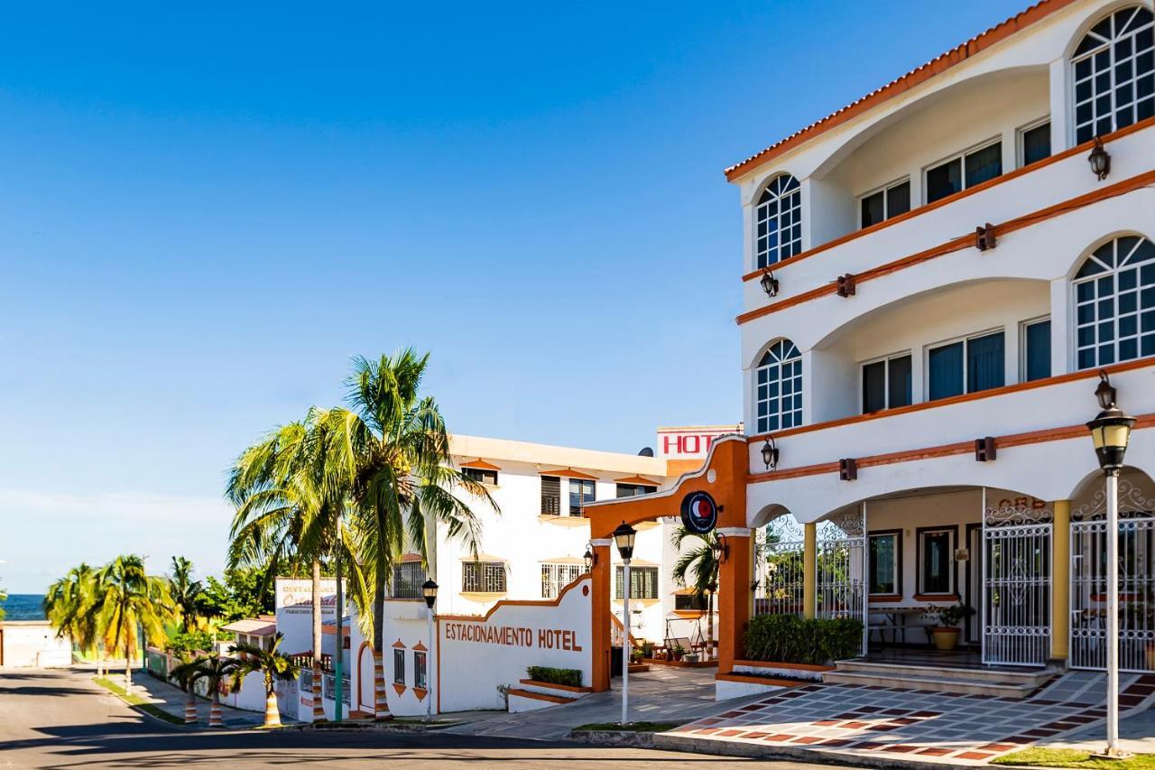Hotel Capital O Oxtankah,Chetumal Bay Calderitas Esterno foto