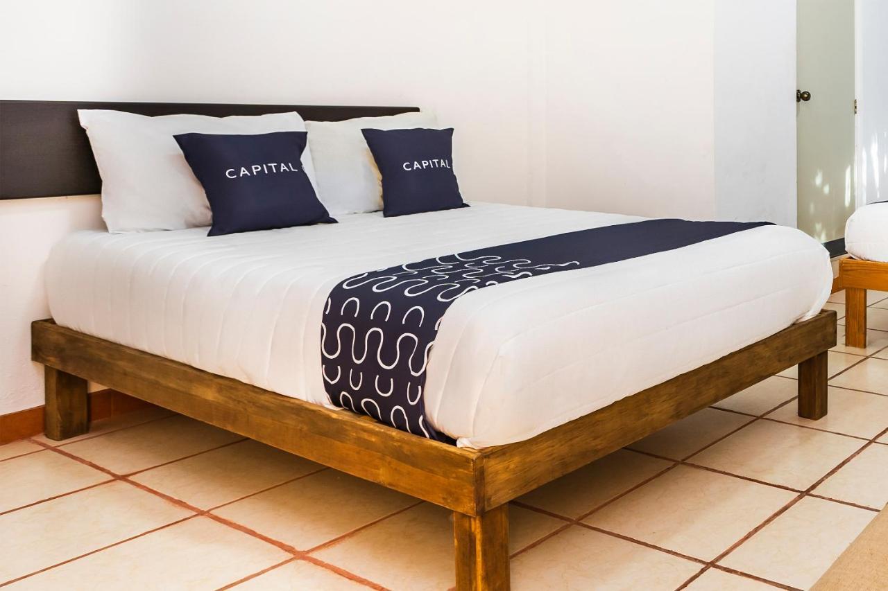 Hotel Capital O Oxtankah,Chetumal Bay Calderitas Esterno foto